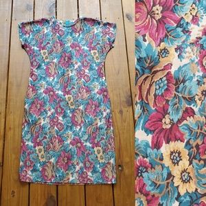 Vintage 80's size 10 green red daisy floral short sleeve shift dress